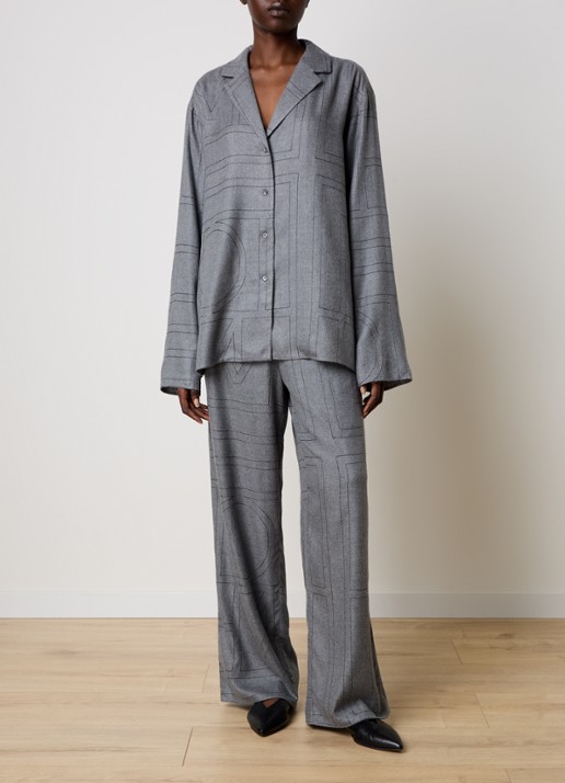 TOTEME Oversized blouse met logoborduring - voorkant 2 grijs