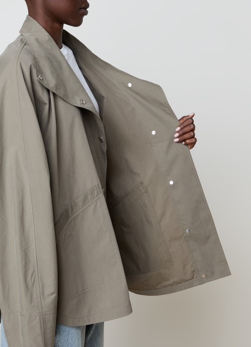TOTEME Oversized windjack met steekzakken - detail 3 bronsgroen