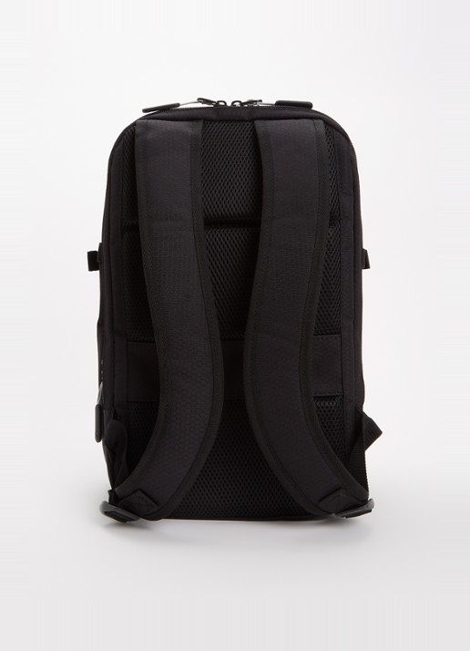 Travelite Kick Off rugzak met 13-inch laptopvak - achterkant zwart