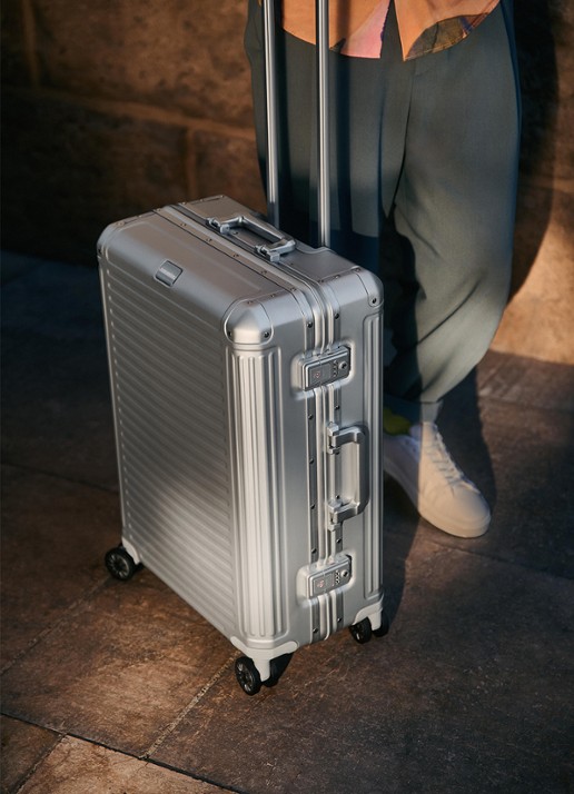 Travelite Next S spinner 55 cm - voorkant 5 zilver