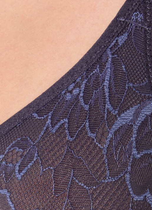 Triumph Amourette beugel bh van kant - detail 4 indigo