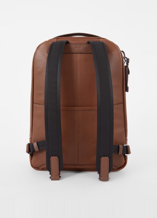 TUMI Harrison Bradner rugzak van leer met 14 inch laptopvak - achterkant cognac