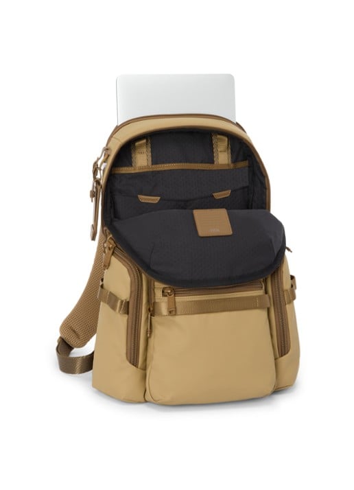 TUMI Navigation rugzak met 16 inch laptopvak - voorkant 6 khaki