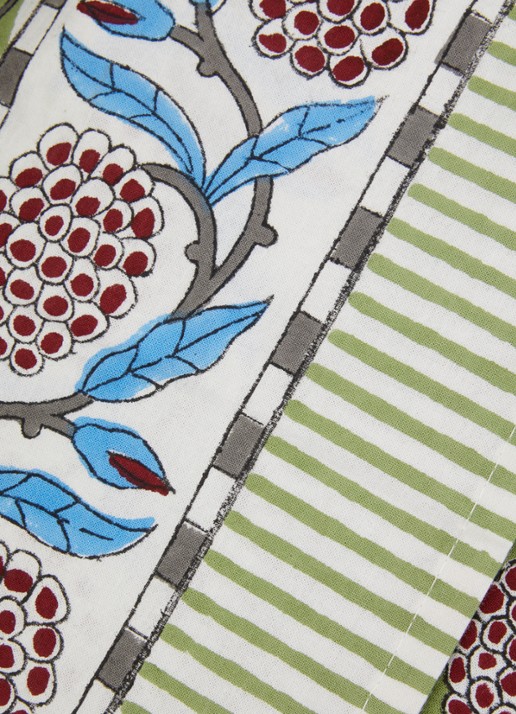 Twizzell Olive tafelkleed van katoen 3 x 1,7 meter  - voorkant 2 olijfgroen