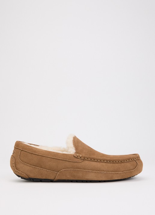 UGG Ascot instapper van suède - voorkant 2 cognac