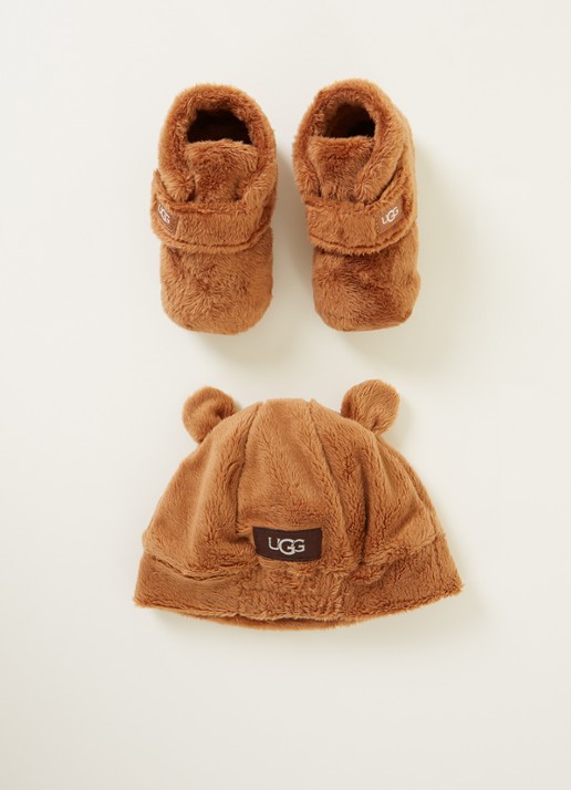 UGG Bixbee babyslofjes en muts in giftbox - voorkant kastanjebruin