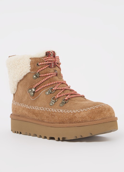 UGG Classic Alpine Lace-Up veterboot van suède - voorkant 4 camel