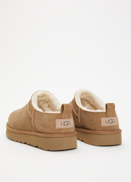 UGG Classic Micro instapper van suède - achterkant 4 roestbruin