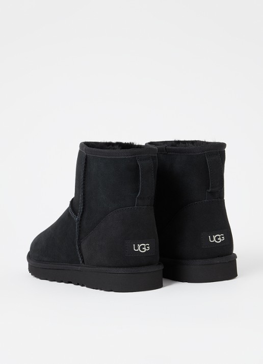 UGG Classic Mini enkellaars van suède - achterkant zwart