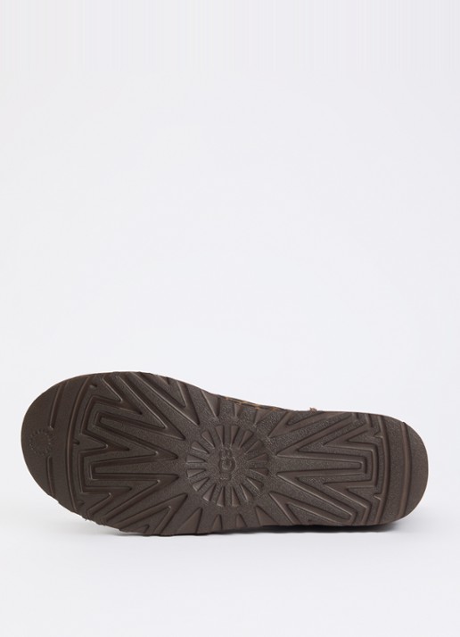UGG Classic Ultra Mini Caspian enkellaarsje van kalfshaar met panterprint - detail 3 bruin
