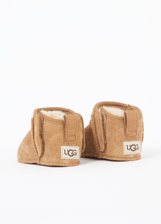 UGG Classic Ultra Mini enkellaarsje van suède - achterkant hazelnootbruin