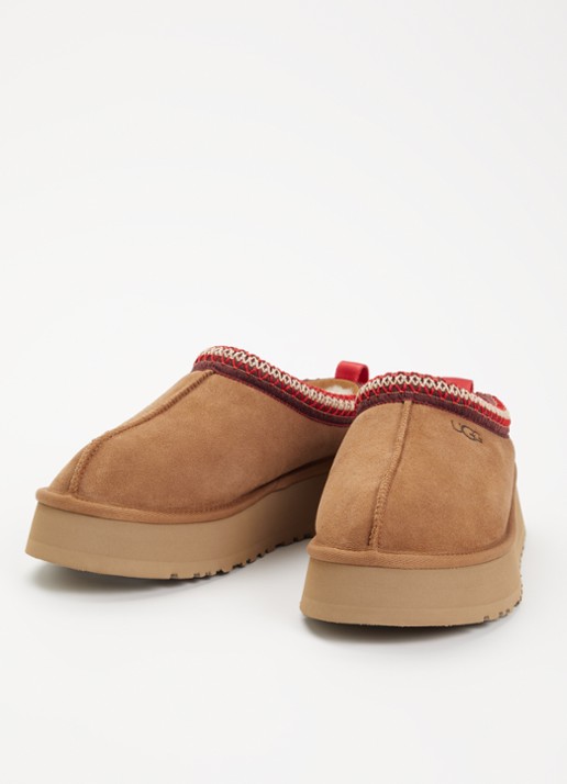 UGG Tazz ll instapper met plateauzool - detail 2 hazelnootbruin