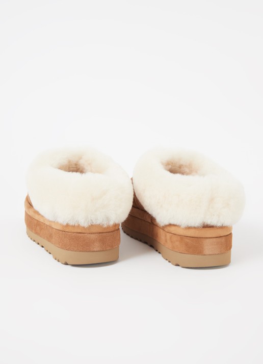 UGG Tazzlita instapper van suède met schapenvacht - detail 2 camel