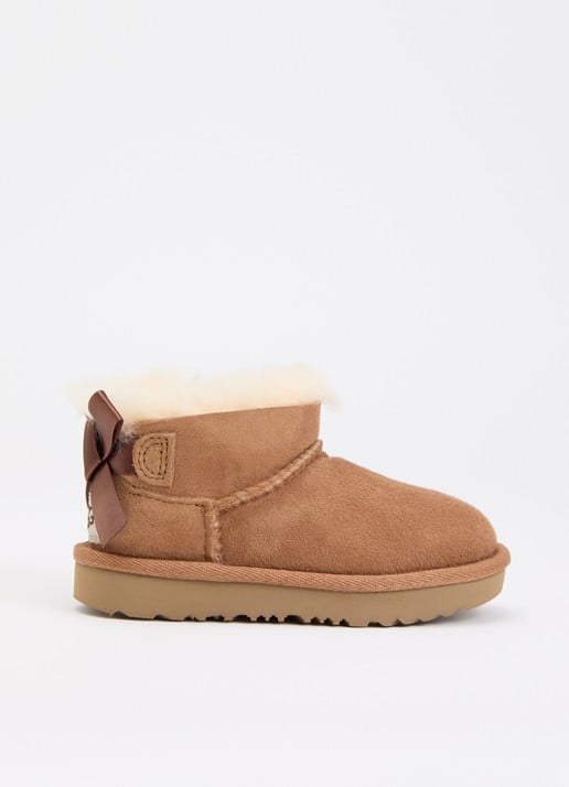 UGG Ultra Mini Bailey Bow enkellaarsje van suède