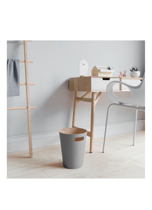Umbra Woodrow prullenbak 7,5 liter - voorkant 2 lichtgrijs