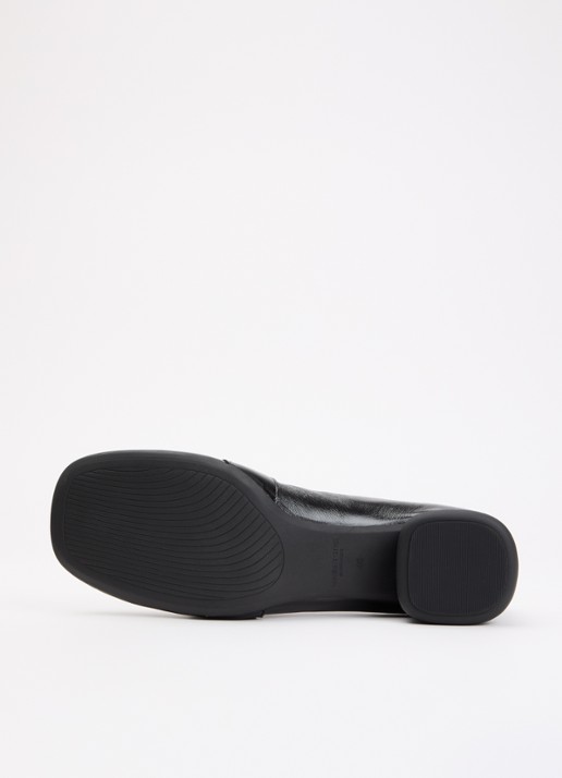 Vagabond Shoemakers Livia pump van leer met gespdetail - detail 5 zwart