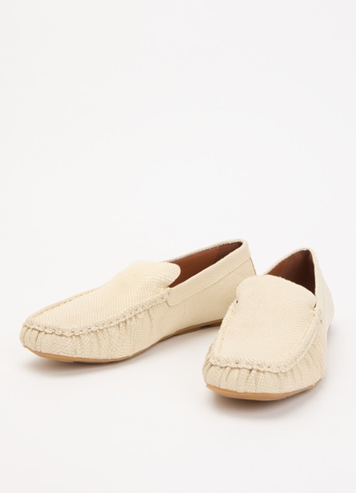 Vagabond Shoemakers Mika loafer van schapenleer - detail creme
