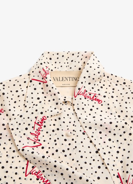 Valentino Garavani Blouse van zijde met logoprint en strikkraag - detail 7 creme
