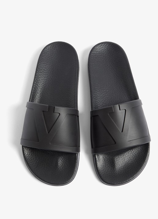 Valentino Garavani Coolslide slipper van rubber - detail 4 zwart