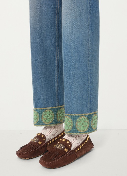 Valentino Garavani Plaster Caster Driver loafer van kalfssuède met studs - voorkant 2 bruin