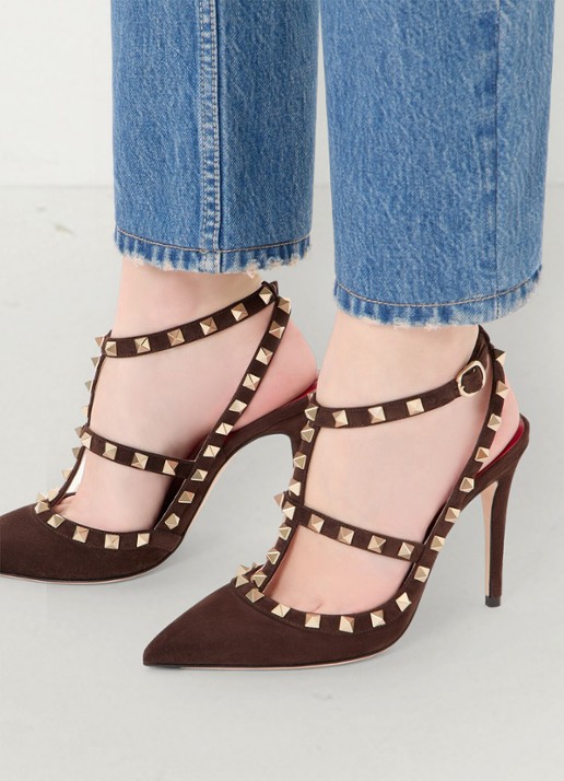 Valentino Garavani Rockstud sandalette van geitensuède met studs - voorkant 2 donkerbruin
