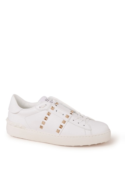 Valentino Garavani Rockstud Untitled sneaker van kalfsleer met studs - voorkant wit