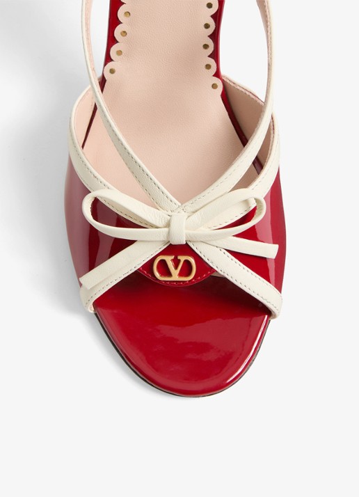 Valentino Garavani Sandalette van geitenleer met lakleren details - detail 3 rood