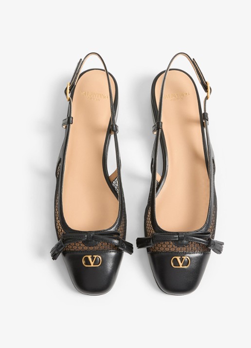 Valentino Garavani Valet Du Roi slingback van geitenleer met mesh details - detail 2 zwart