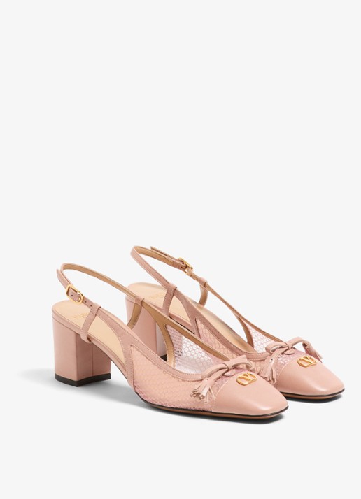 Valentino Garavani Valet Du Roi slingback van geitenleer met mesh details - voorkant 3 oudroze