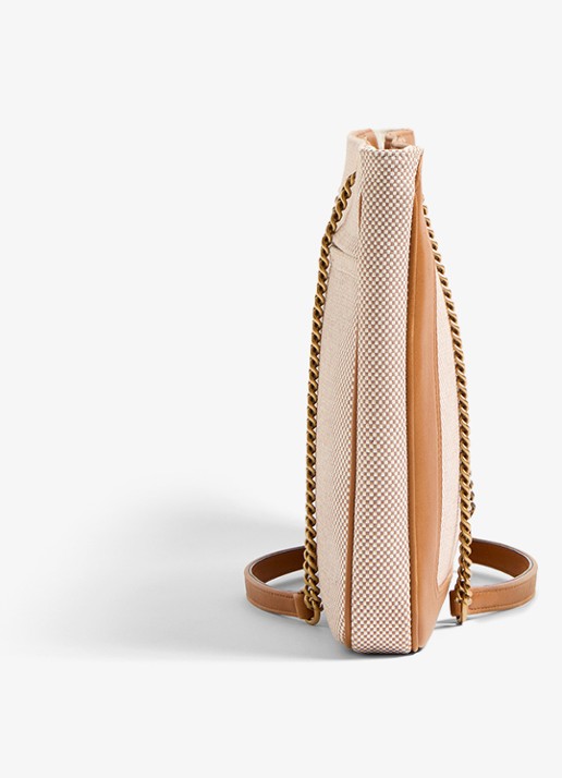Valentino Garavani Viva Superstar Medium schoudertas van canvas met lamsleren details - detail 5 camel