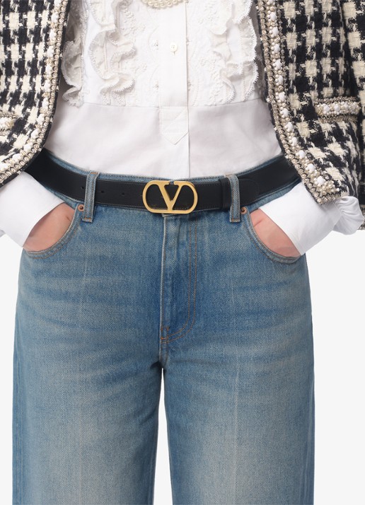 Valentino Garavani VLogo Signature riem van kalfsleer - voorkant 2 zwart