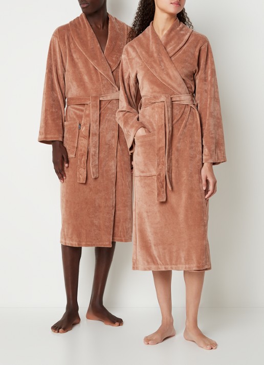 Vandyck Grace badjas van fluweel met steekzakken - unisex - detail hazelnootbruin