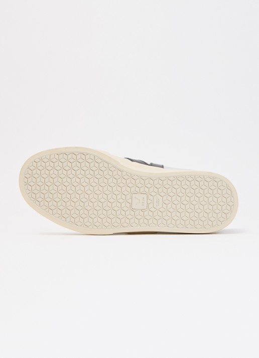 Veja Campo sneaker van leer met metallic finish - detail 4 zilver