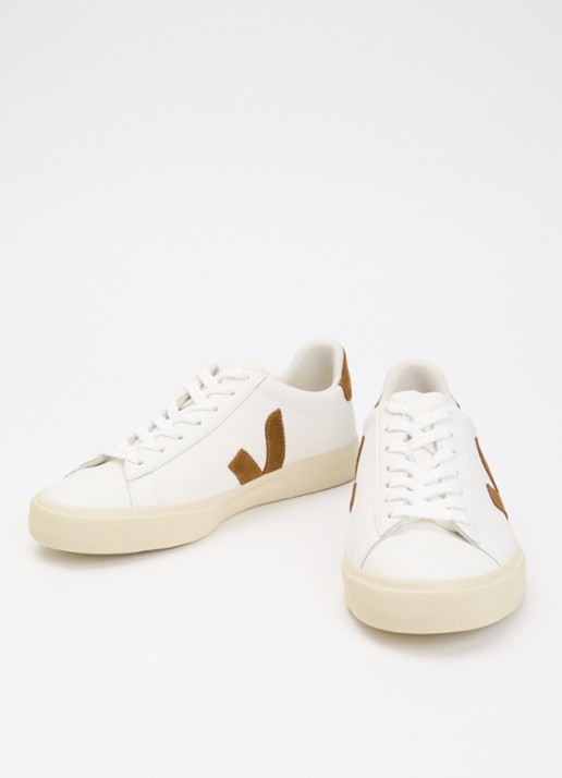 Veja Campo sneaker van leer met suède details - detail 3 wit