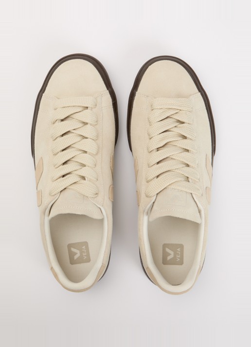 Veja Campo sneaker van suède - detail 4 beige