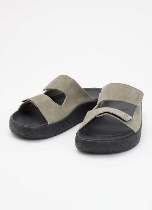 Veja Etna slipper van suède - detail 2 olijfgroen