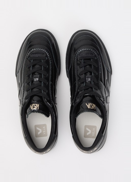 Veja Panenka sneaker van leer met lakfinish  - detail 4 zwart
