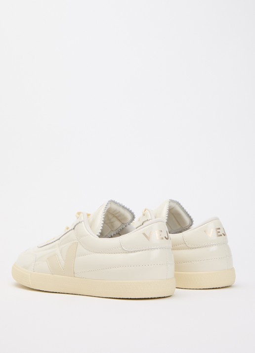 Veja Panenka sneaker van leer met lakfinish  - achterkant 4 gebroken wit