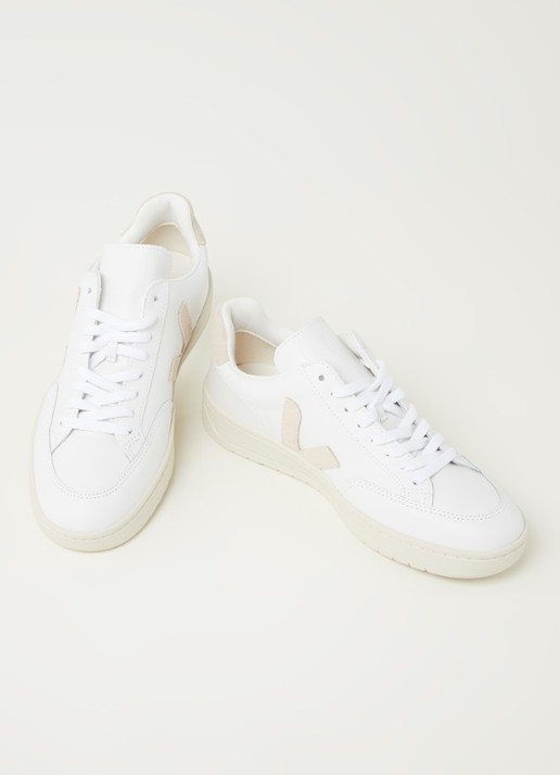Veja V-12 sneaker van leer met suède details - detail 3 beige