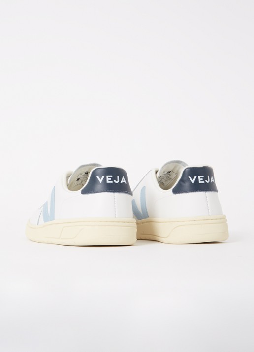 Veja V-12 sneaker van leer met suède details - detail 2 lichtblauw