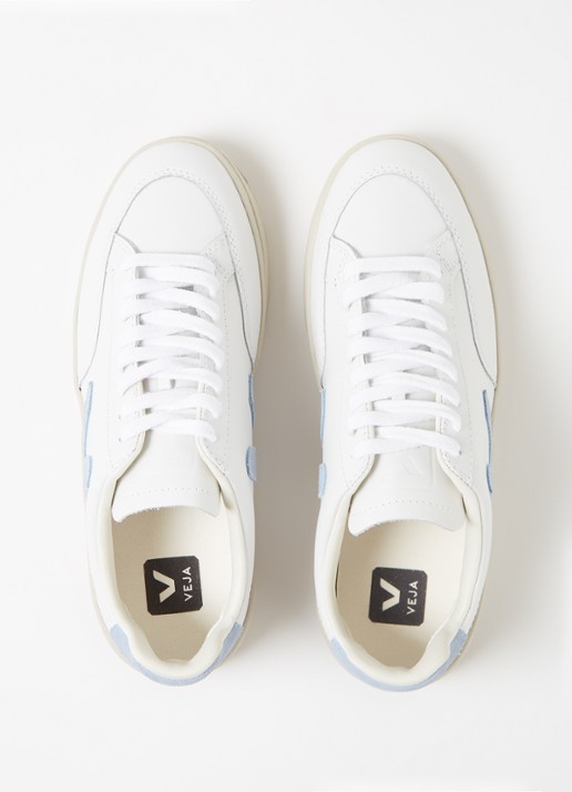 Veja V-12 sneaker van leer met suède details - detail 4 lichtblauw