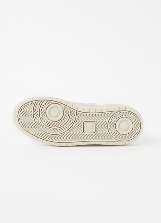 Veja V-12 sneaker van leer met suède details - detail 5 lichtblauw