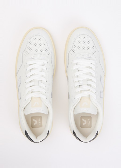 Veja V-90 sneaker van leer met logo - detail 4 wit