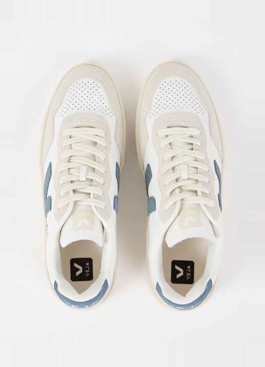 Veja V-90 sneaker van leer met suède details - detail 4 wit