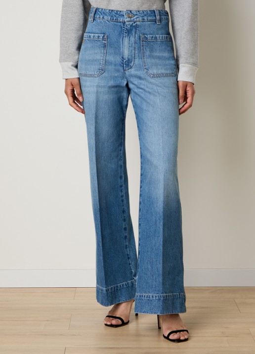 Victoria Beckham Alina 32 Inch high waist flared leg jeans met persplooi