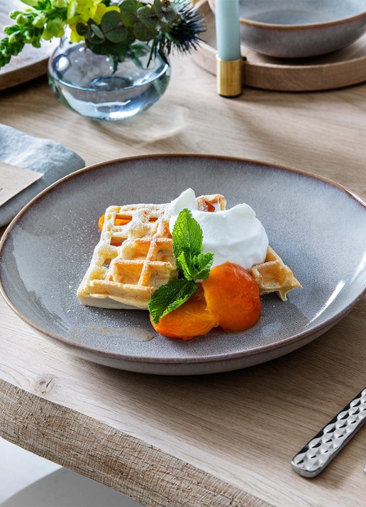 Villeroy & Boch Lave Glacé diep bord 28 cm - achterkant 2 blauwgrijs