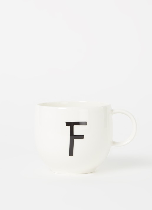 Villeroy & Boch Like Letters F mok 38 cl - voorkant 2 gebroken wit