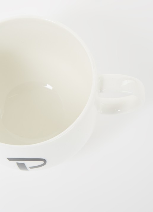 Villeroy & Boch Like Letters P mok 38 cl - detail 3 gebroken wit