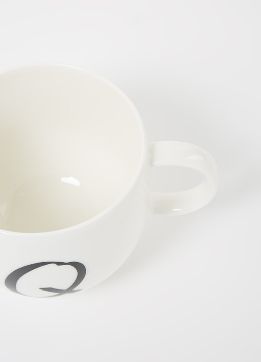 Villeroy & Boch Like Letters Q mok 38 cl - detail gebroken wit