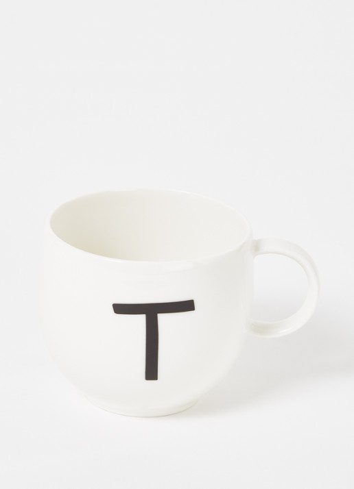 Villeroy & Boch Like Letters T mok 38 cl - voorkant 2 gebroken wit